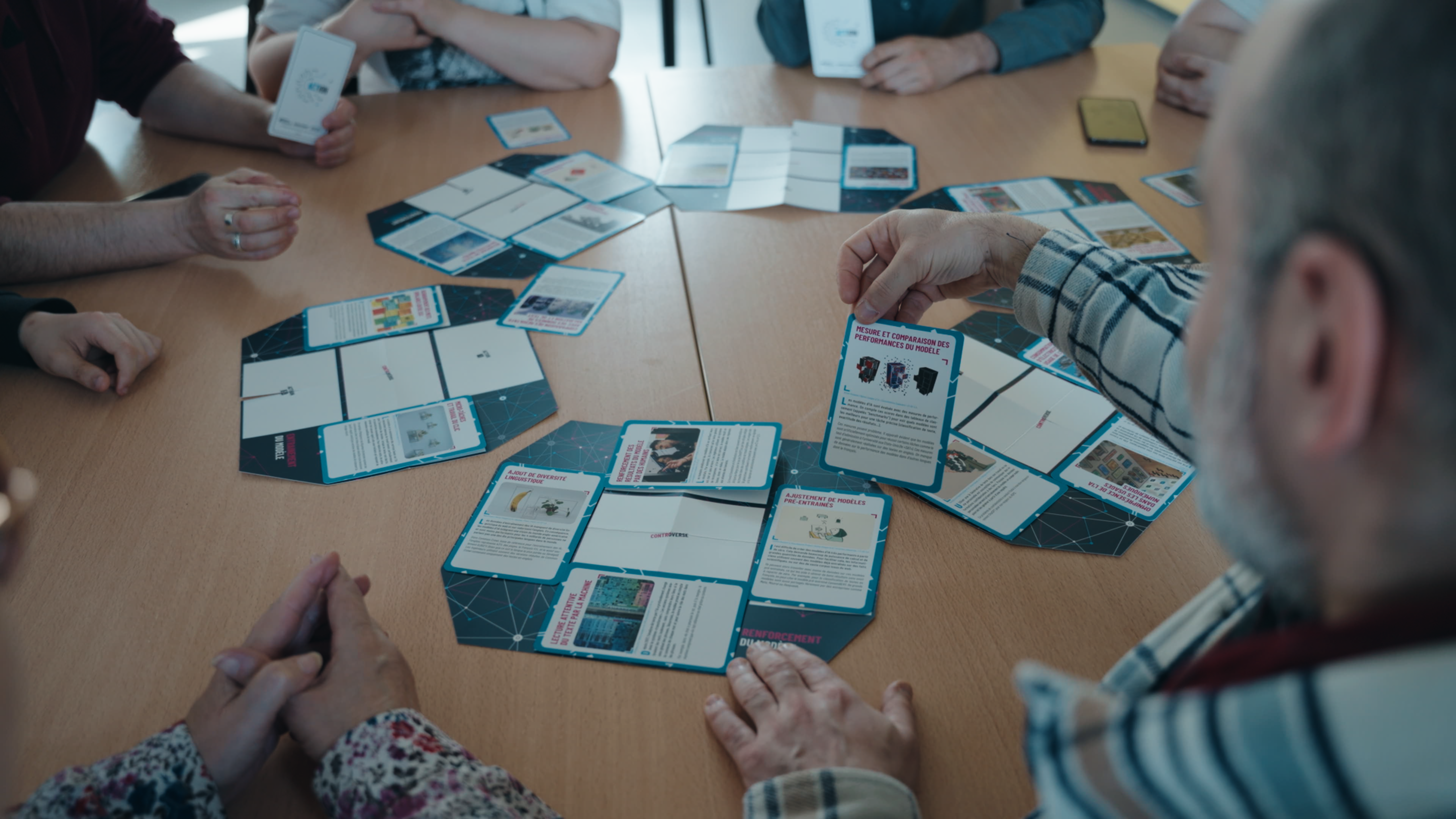 deroule-boite-noire Une session du jeu à Nantes en avril 2025